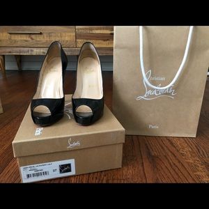Authentic Christian Louboutin Very Prive 120